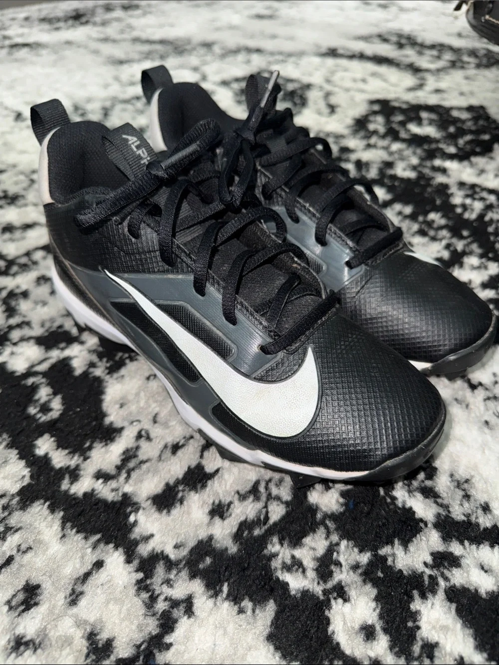 Nike Alpha Menace Black and White Athletic cleats with Silver Accents size 4.5